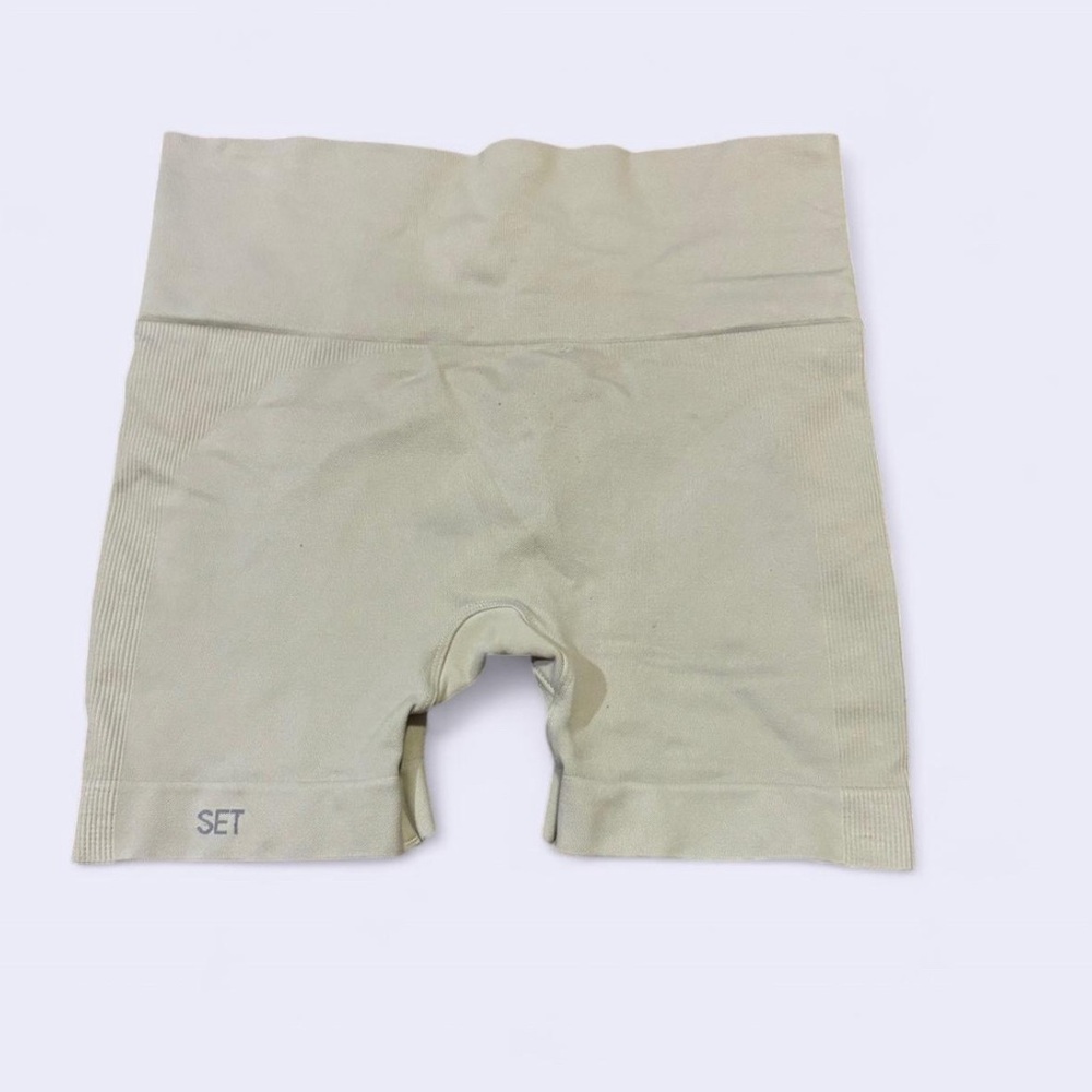 SET Active Sculptflex Shorts in Olive